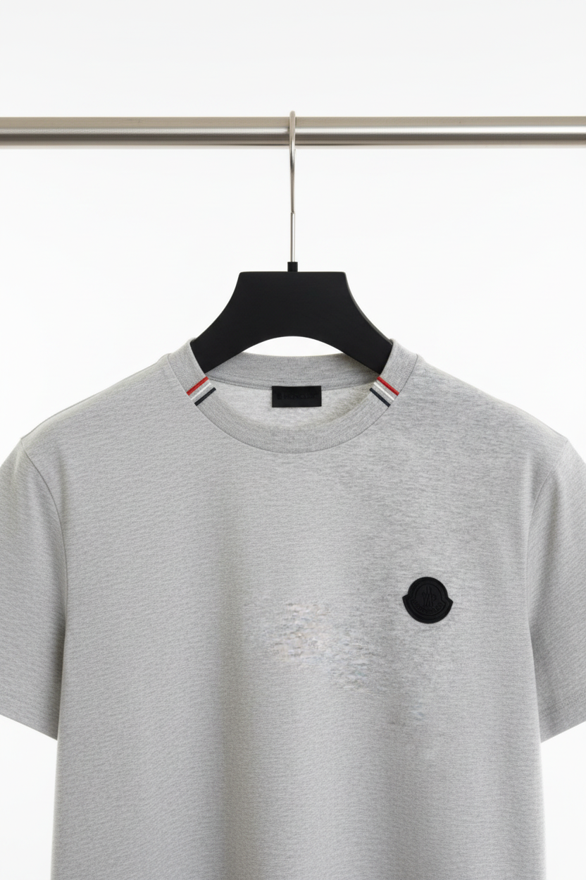Camiseta Moncler gris - detalle